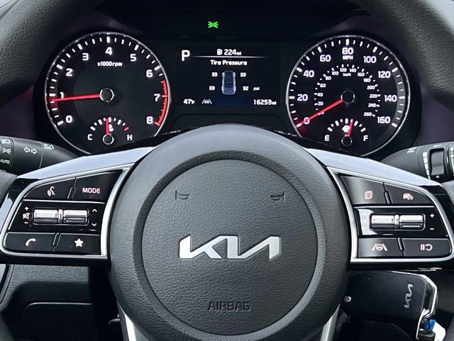 Used 2023 Kia Forte LXS image 22