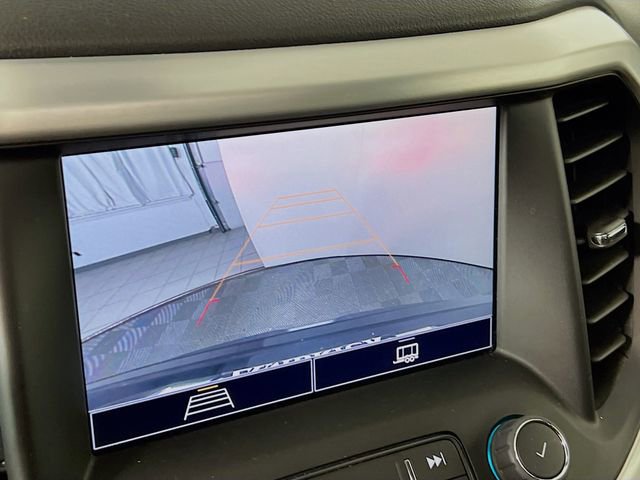 Used 2023 GMC Acadia SLE image 13