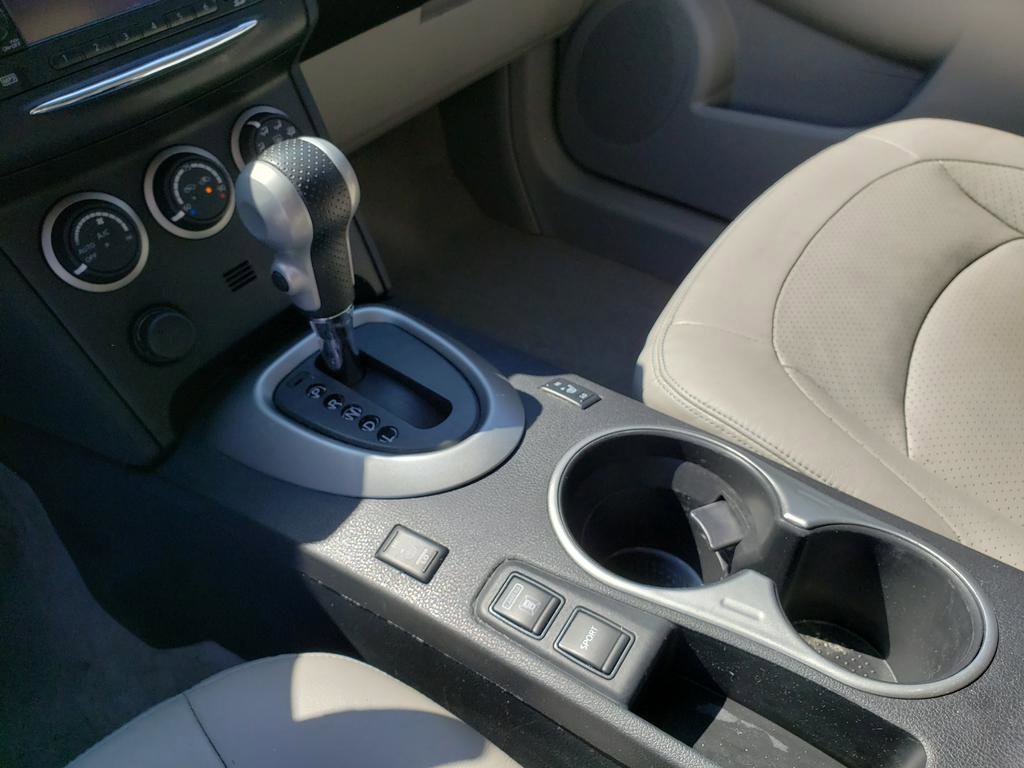 Used 2012 Nissan Rogue SL image 19