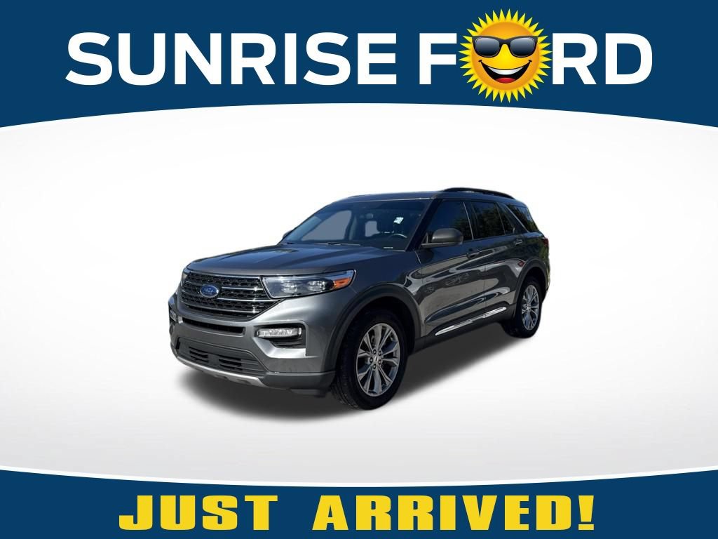 Used 2024 Ford Explorer XLT w/ Equipment Group 202A AWD/4WD image 1