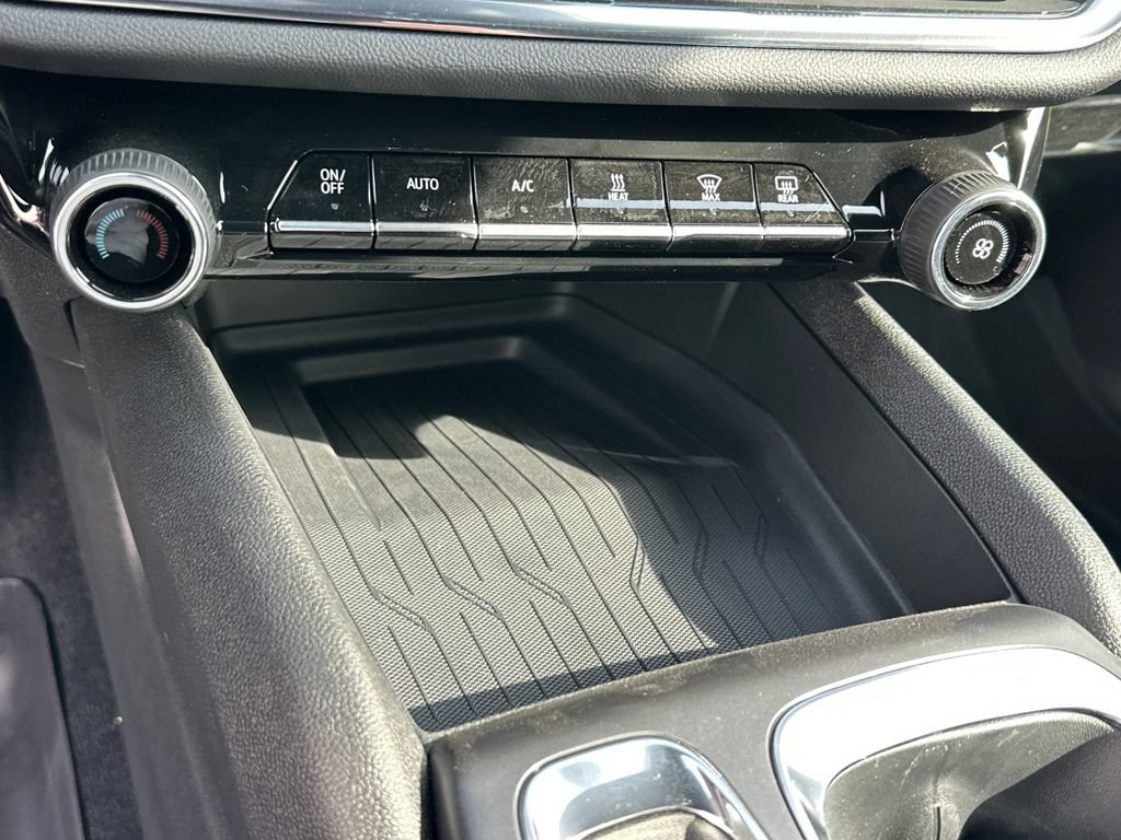 New 2026 Chevrolet Equinox EV LT w/ Comfort Package FWD image 21