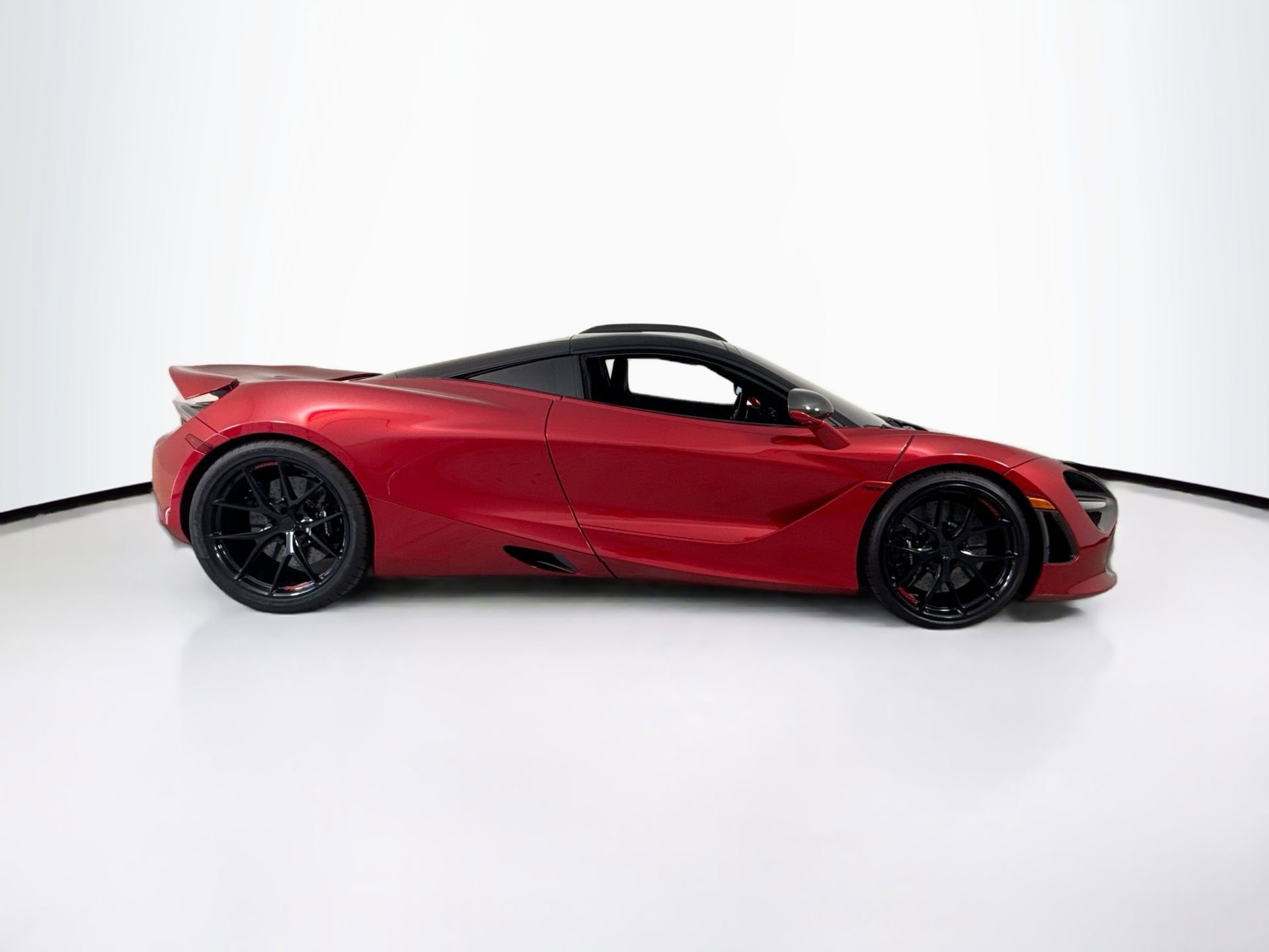 Used 2018 McLaren 720S image 8