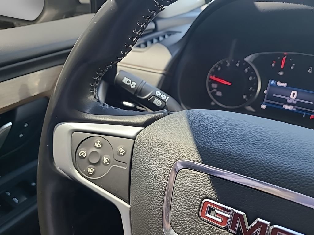 Used 2020 GMC Terrain SLE image 18