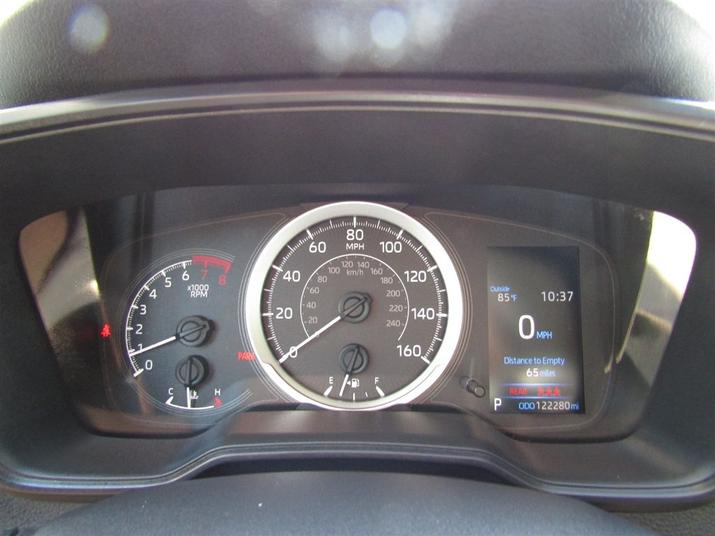 Used 2022 Toyota Corolla LE w/ Carpet Mat Package (TMS) FWD image 27