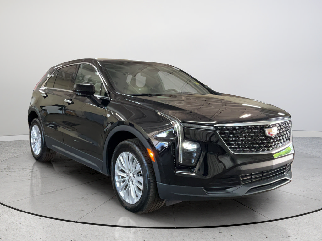Certified 2024 Cadillac XT4 Luxury FWD image 1