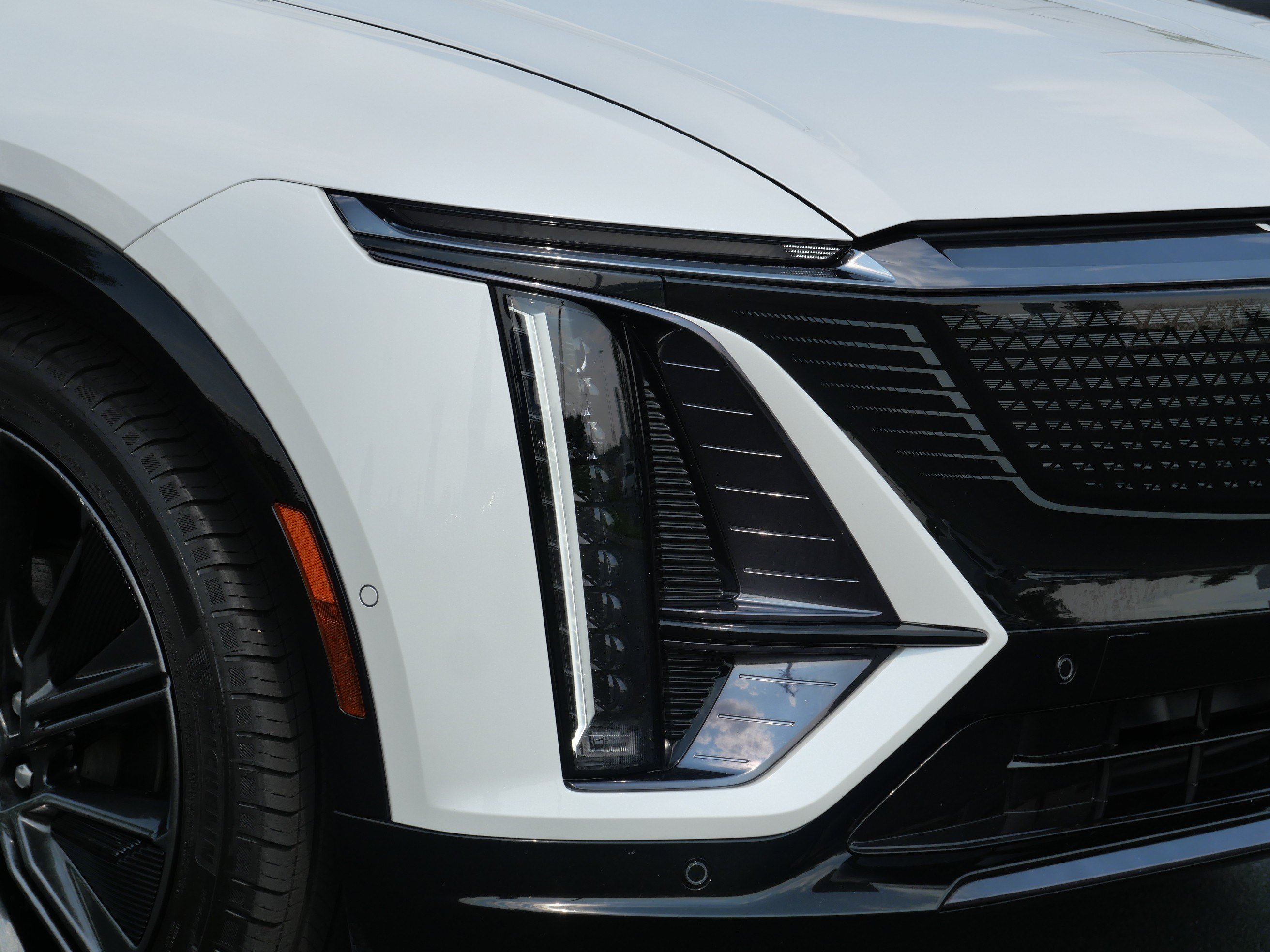 Certified 2024 Cadillac Lyriq Sport w/ Nappa Leather Package AWD/4WD image 16