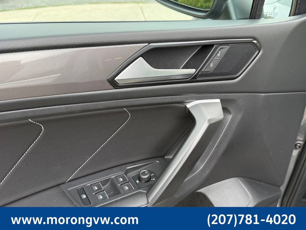 Used 2023 Volkswagen Tiguan SE w/ Panoramic Sunroof Package AWD/4WD image 24