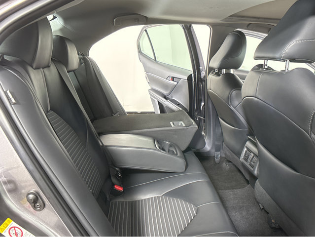 Used 2018 Toyota Camry SE image 35