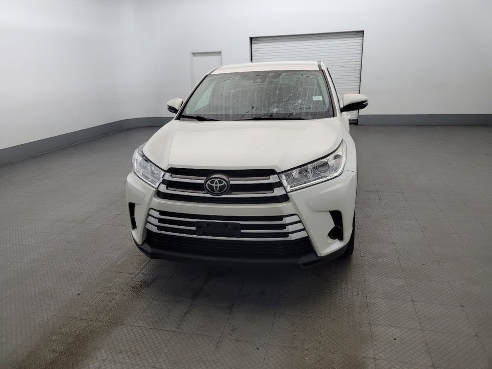 Used 2019 Toyota Highlander LE AWD/4WD image 15