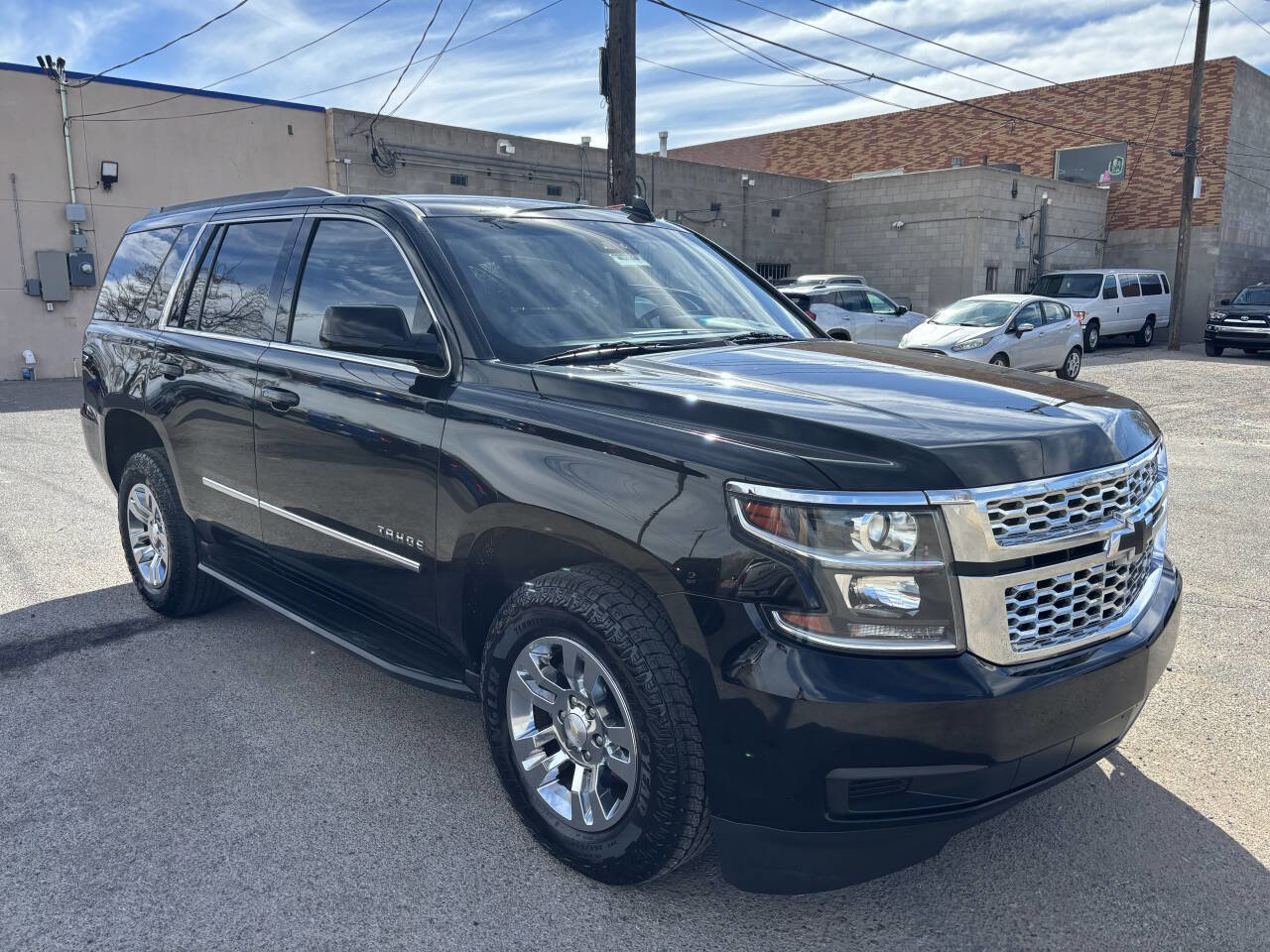 Used 2019 Chevrolet Tahoe LT image 2