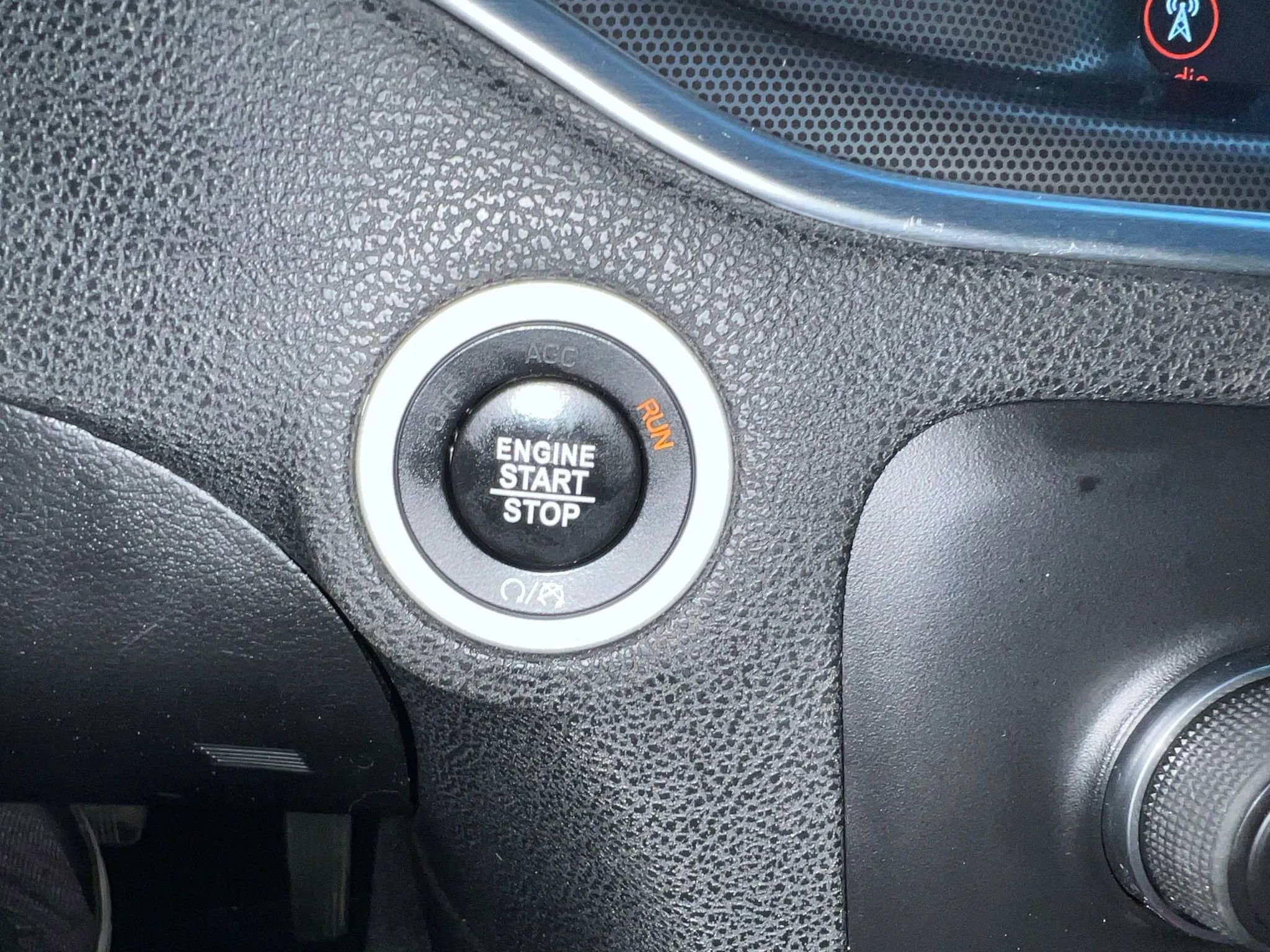 Used 2017 Dodge Charger SXT image 51