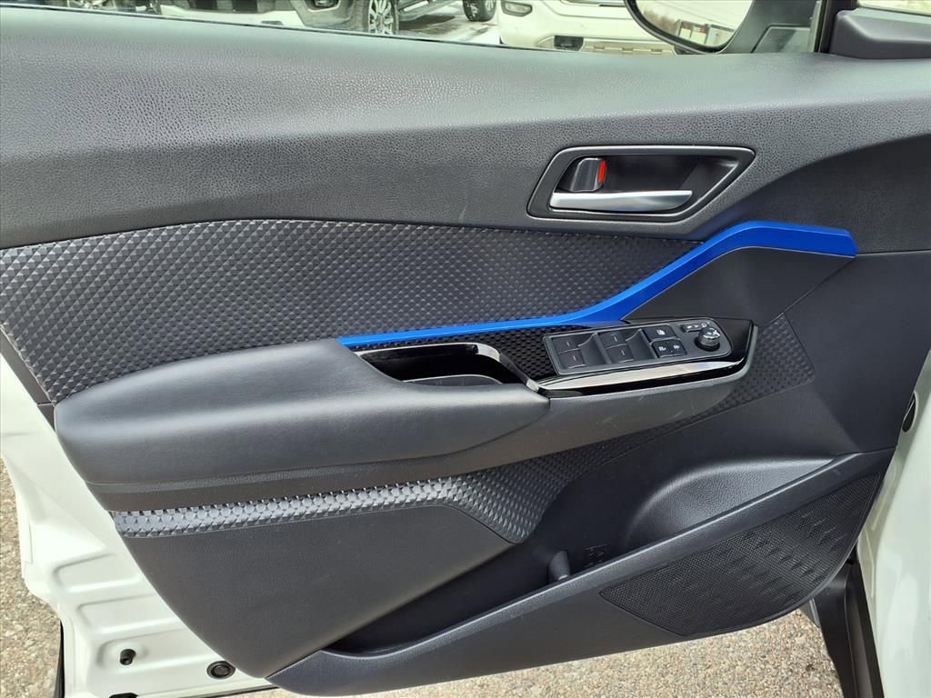 Used 2021 Toyota C-HR LE image 15