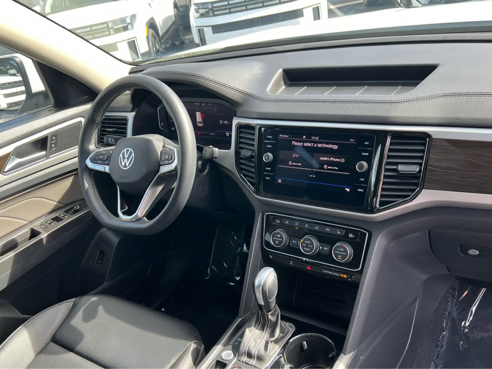 Used 2023 Volkswagen Atlas SE image 20