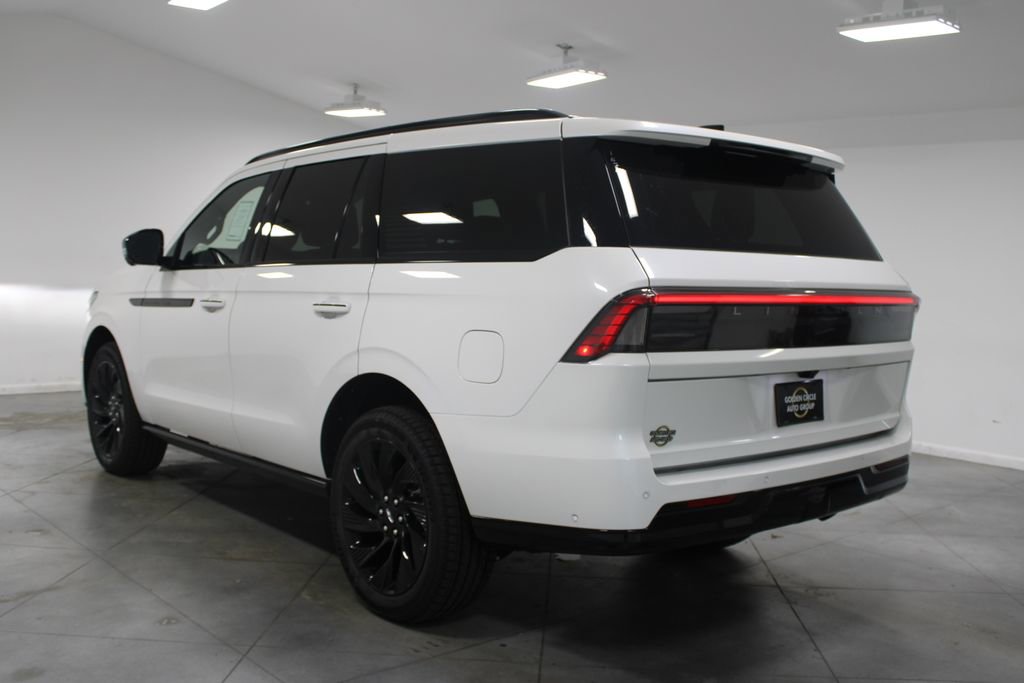 Used 2025 Lincoln Navigator Reserve w/ Jet Appearance Package image 7