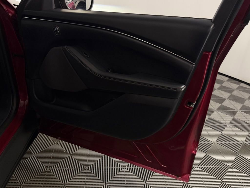 Used 2025 Ford Mustang Mach-E Select RWD image 30