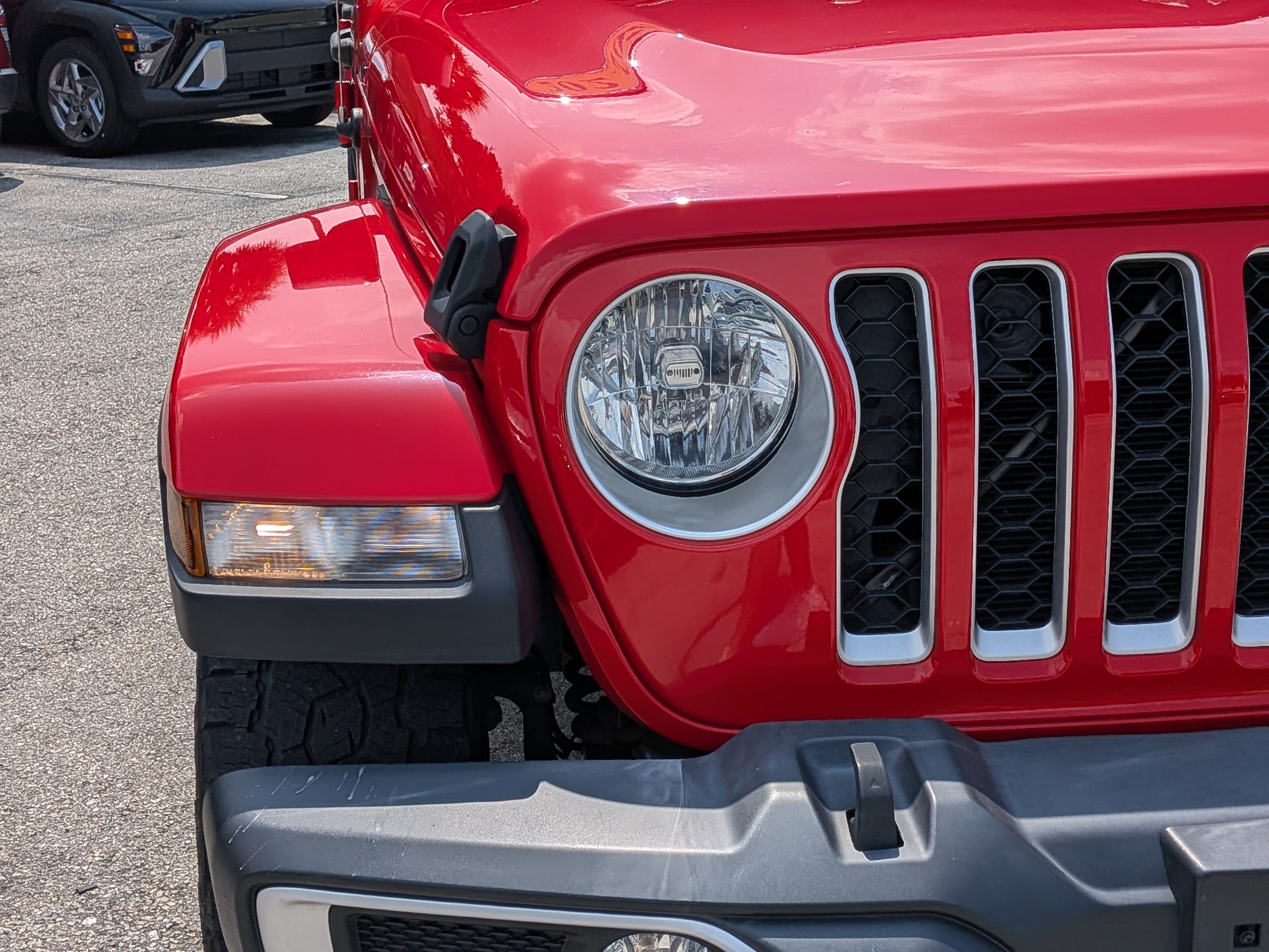 Used 2022 Jeep Gladiator Overland w/ Cold Weather Group AWD/4WD image 10