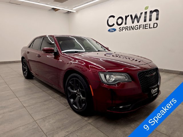 Used 2023 Chrysler 300 S w/ Comfort Group RWD image 6