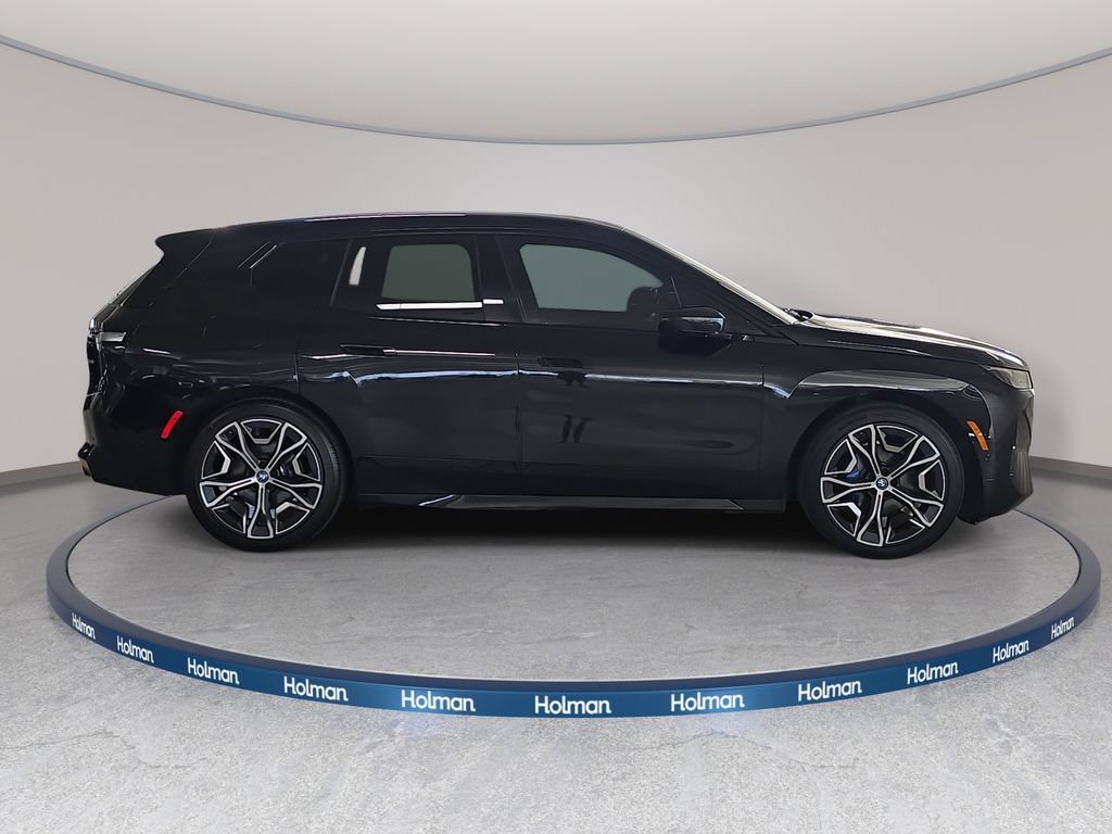 Used 2023 BMW iX xDrive50 w/ Ultimate Package 2 AWD/4WD image 6