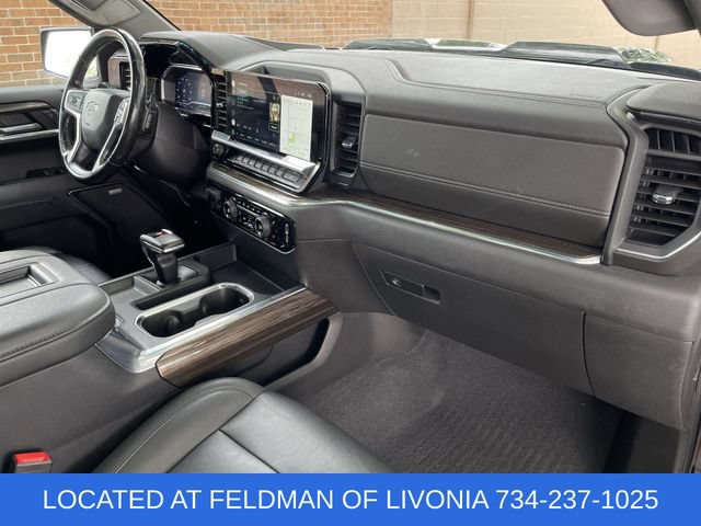 Used 2022 Chevrolet Silverado 1500 LT Trail Boss w/ LT Trail Boss Premium Package AWD/4WD image 30