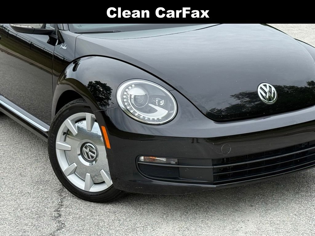 Used 2013 Volkswagen Beetle 2.5 Fender FWD image 3