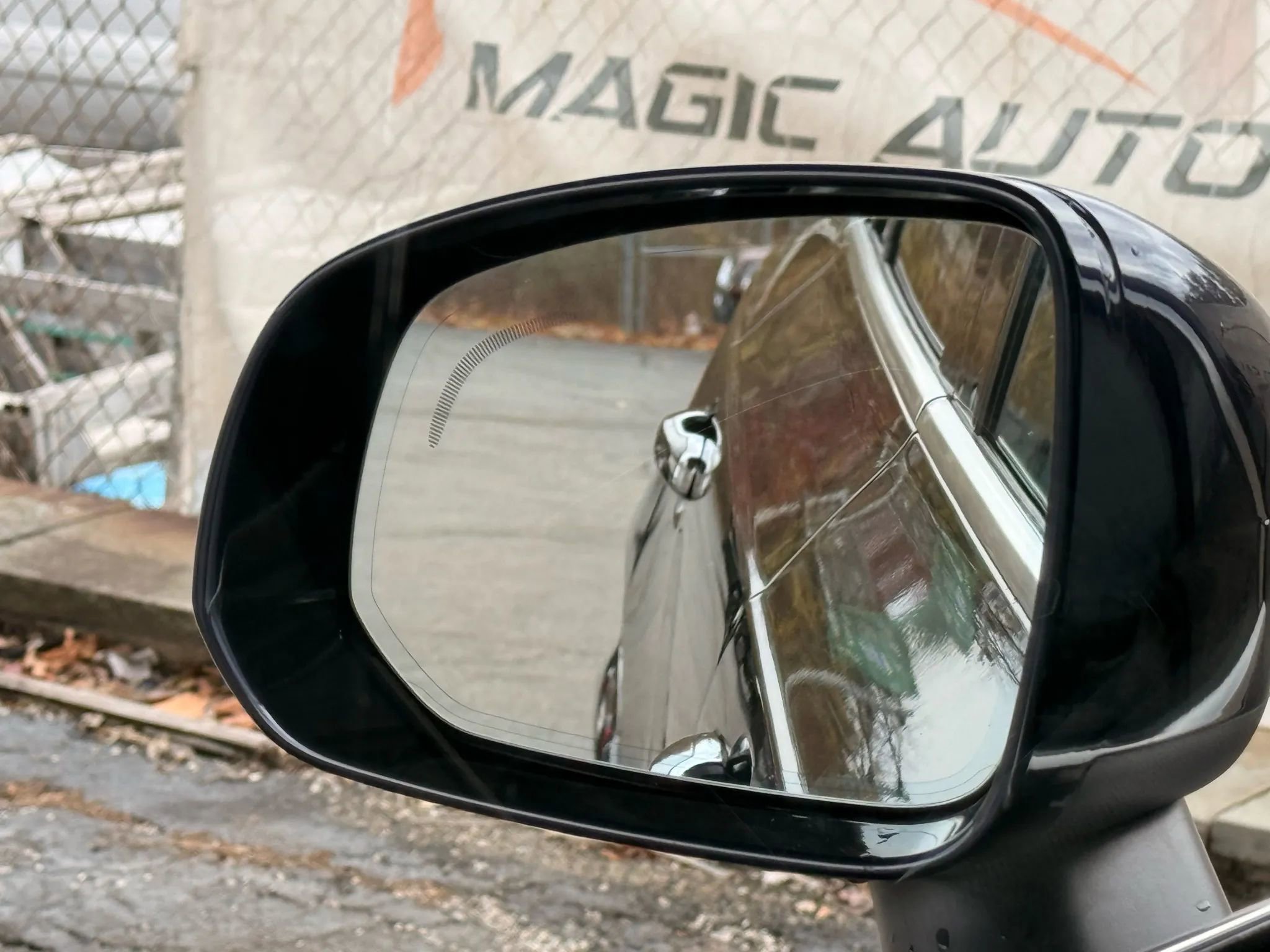 Used 2017 Volvo XC90 T6 Momentum w/ Vision Package image 35