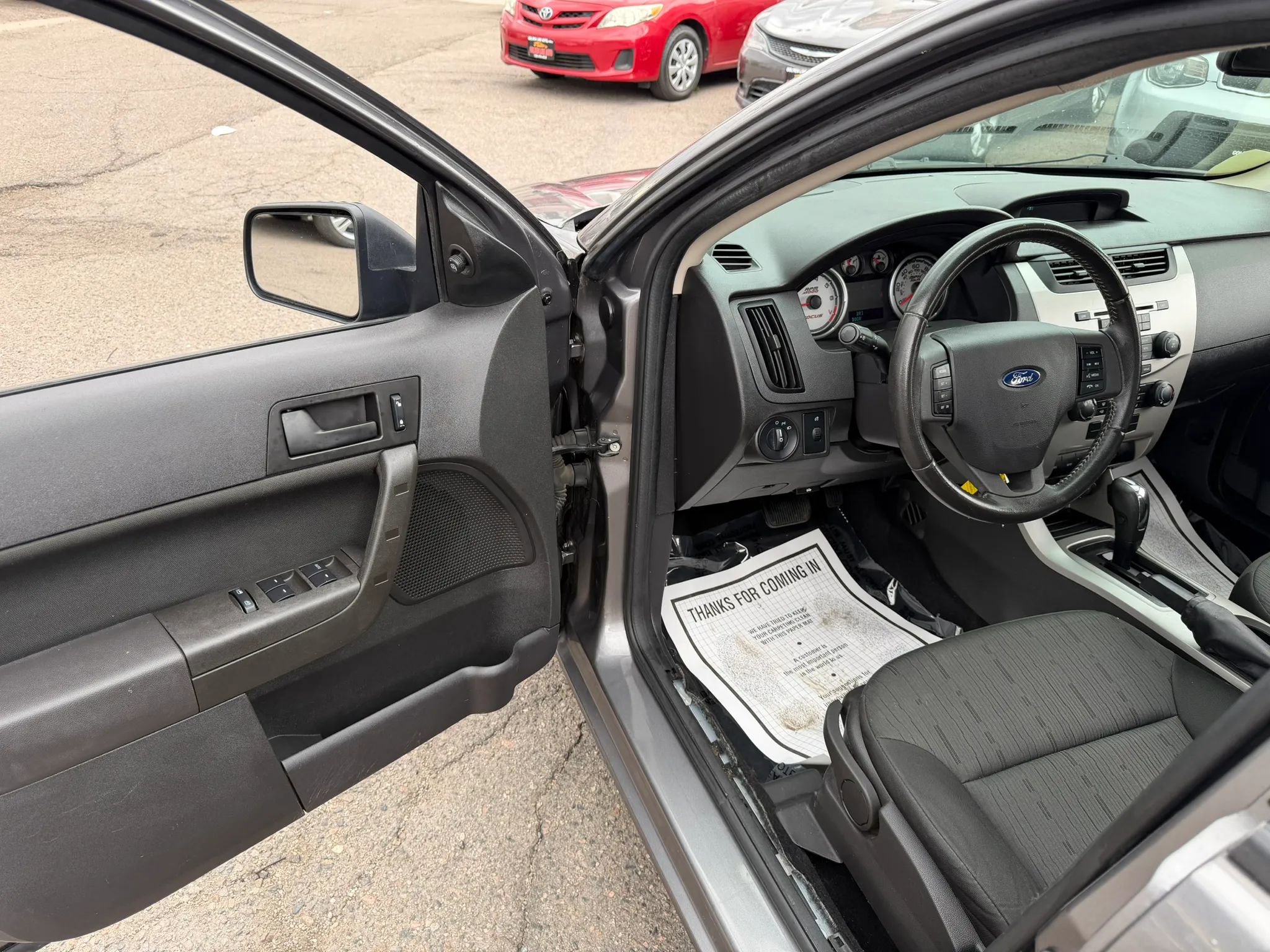 Used 2009 Ford Focus SE image 11