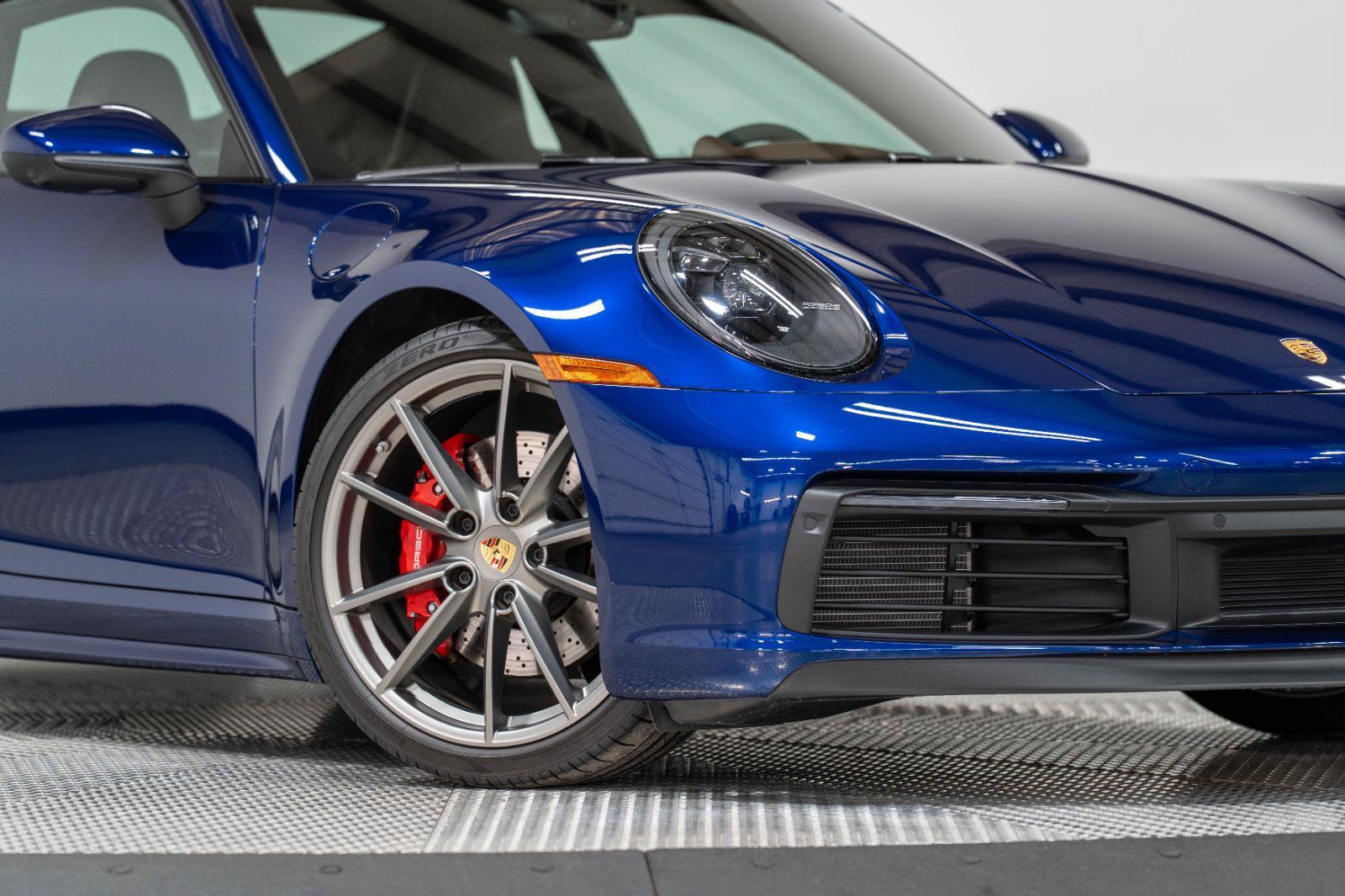 Used 2024 Porsche 911 Carrera 4S AWD/4WD image 38