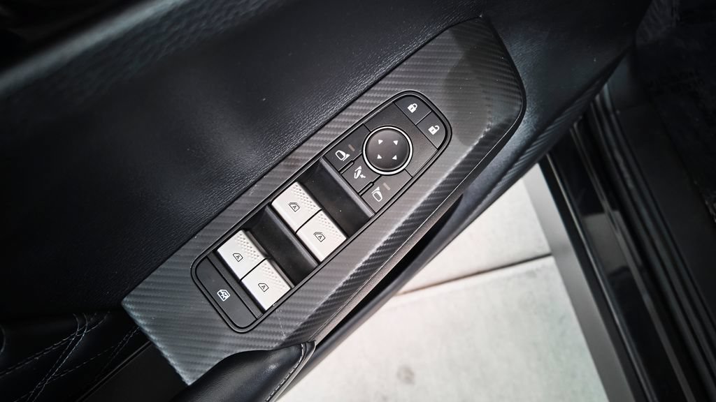 Used 2023 Mitsubishi Outlander SEL AWD/4WD image 16