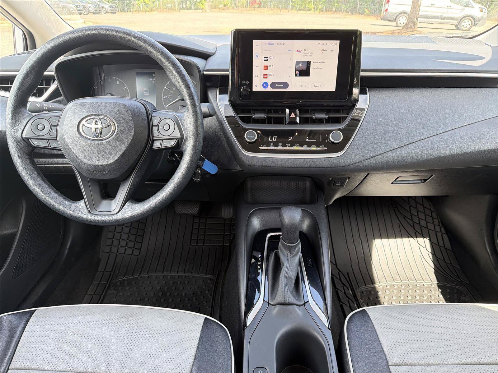 Used 2023 Toyota Corolla LE w/ Carpet Mat Package (TMS) FWD image 9