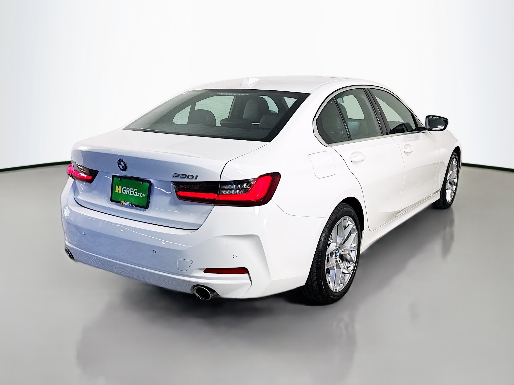 Used 2026 BMW 330i Sedan RWD image 10