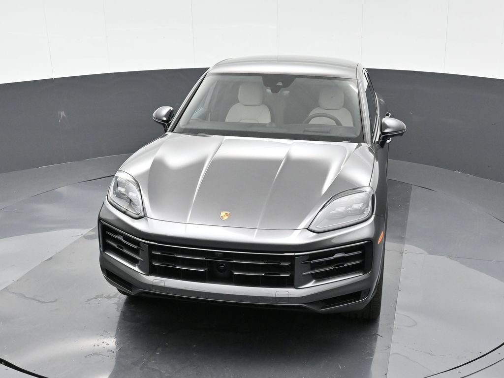 Certified 2025 Porsche Cayenne Coupe AWD/4WD image 33