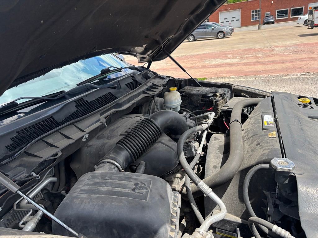 Used 2016 RAM 1500 Laramie AWD/4WD image 23