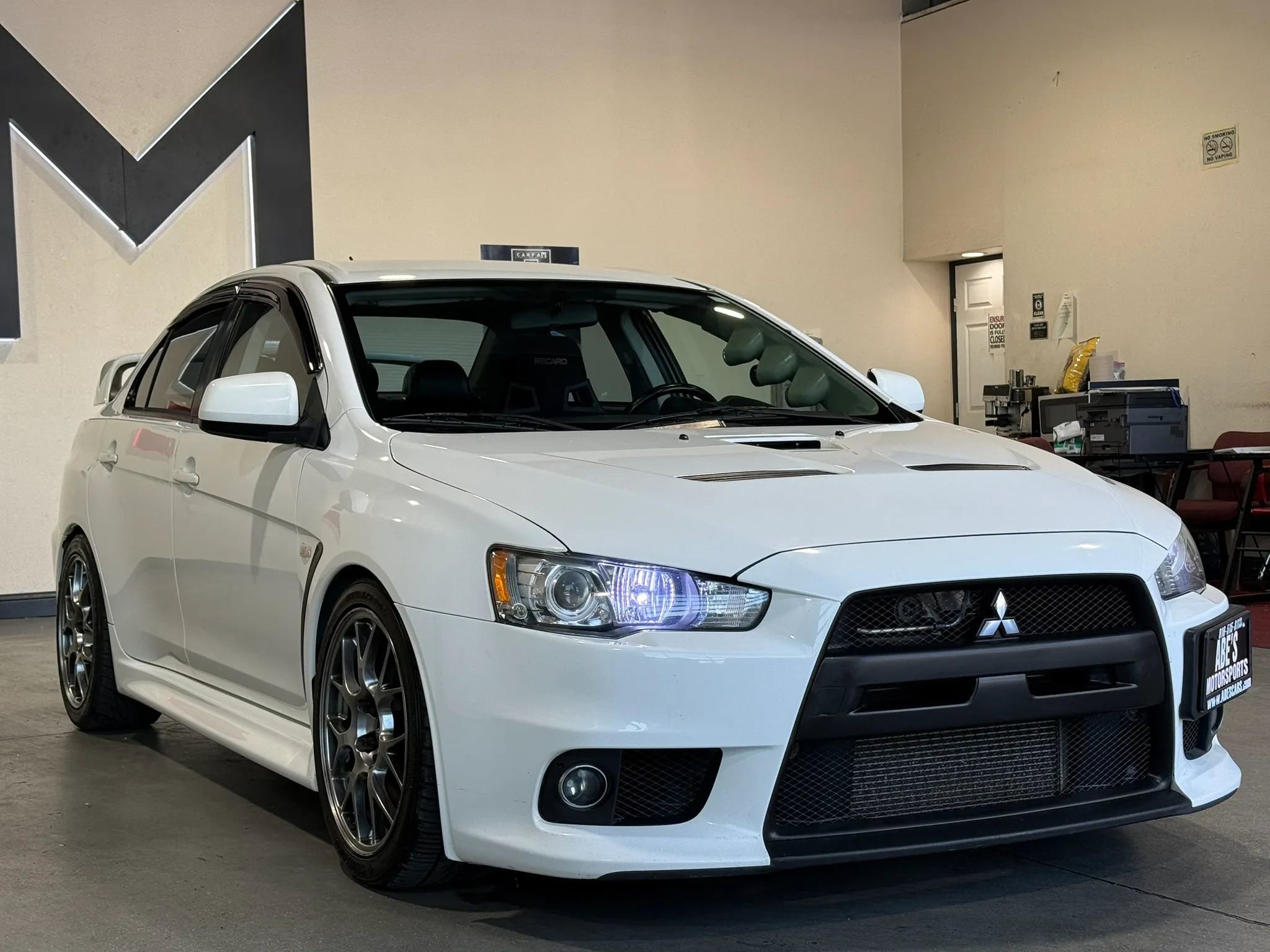 Used 2013 Mitsubishi Lancer Evolution MR AWD/4WD image 2