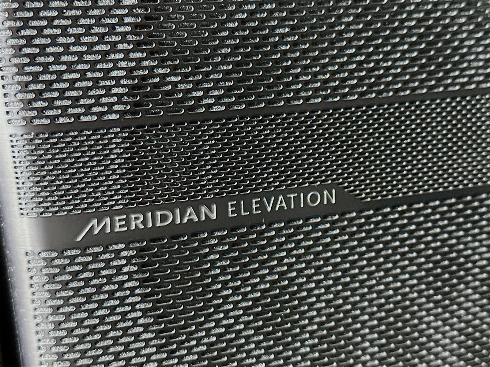 Used 2022 Rivian R1S Launch Edition image 18