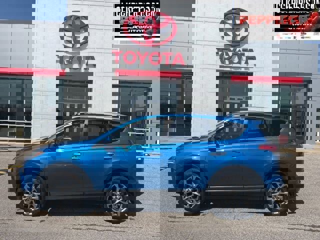 Used 2016 Toyota RAV4 Limited image 4