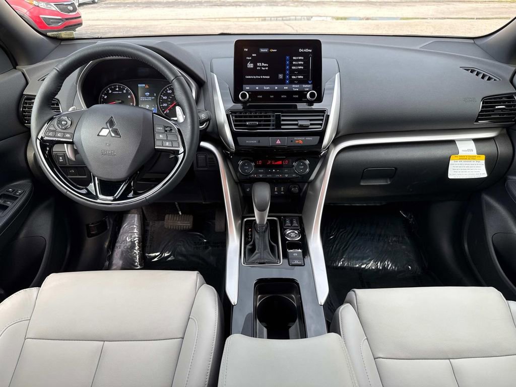 Used 2025 Mitsubishi Eclipse Cross SEL image 15