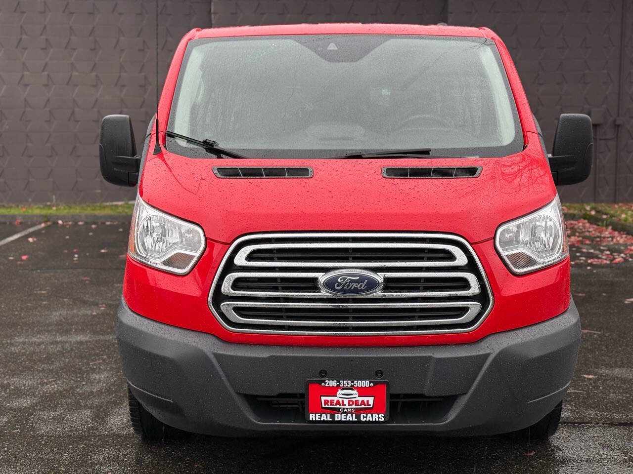 Used 2018 Ford Transit 350 XLT image 2
