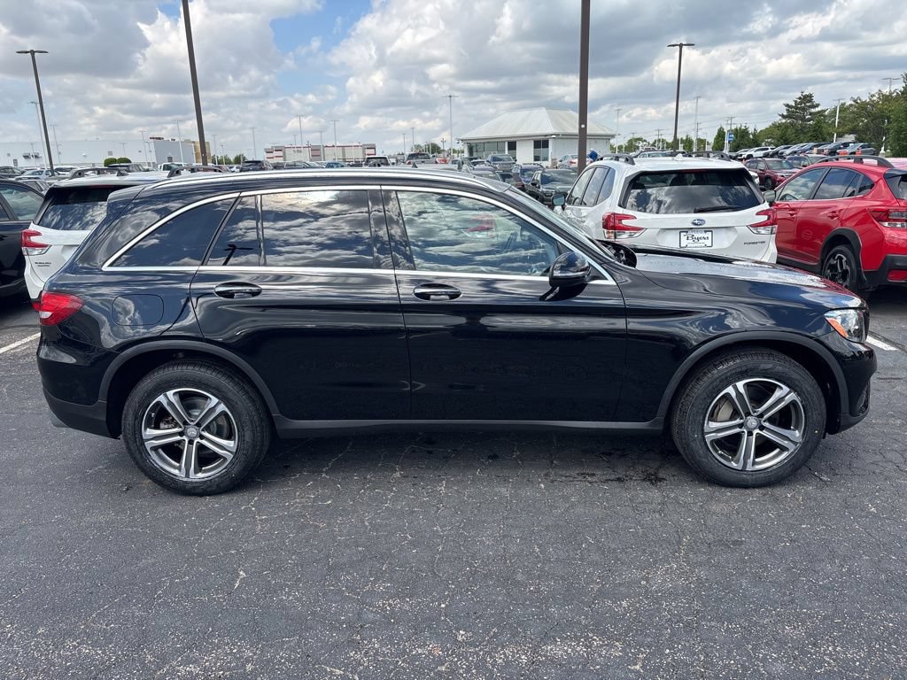 Used 2016 Mercedes-Benz GLC 300 4MATIC image 2