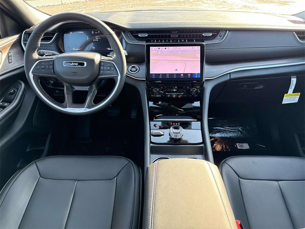 New 2025 Jeep Grand Cherokee Limited w/ Trailer Tow Package image 3