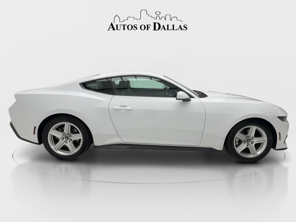 Used 2026 Ford Mustang Premium RWD image 7