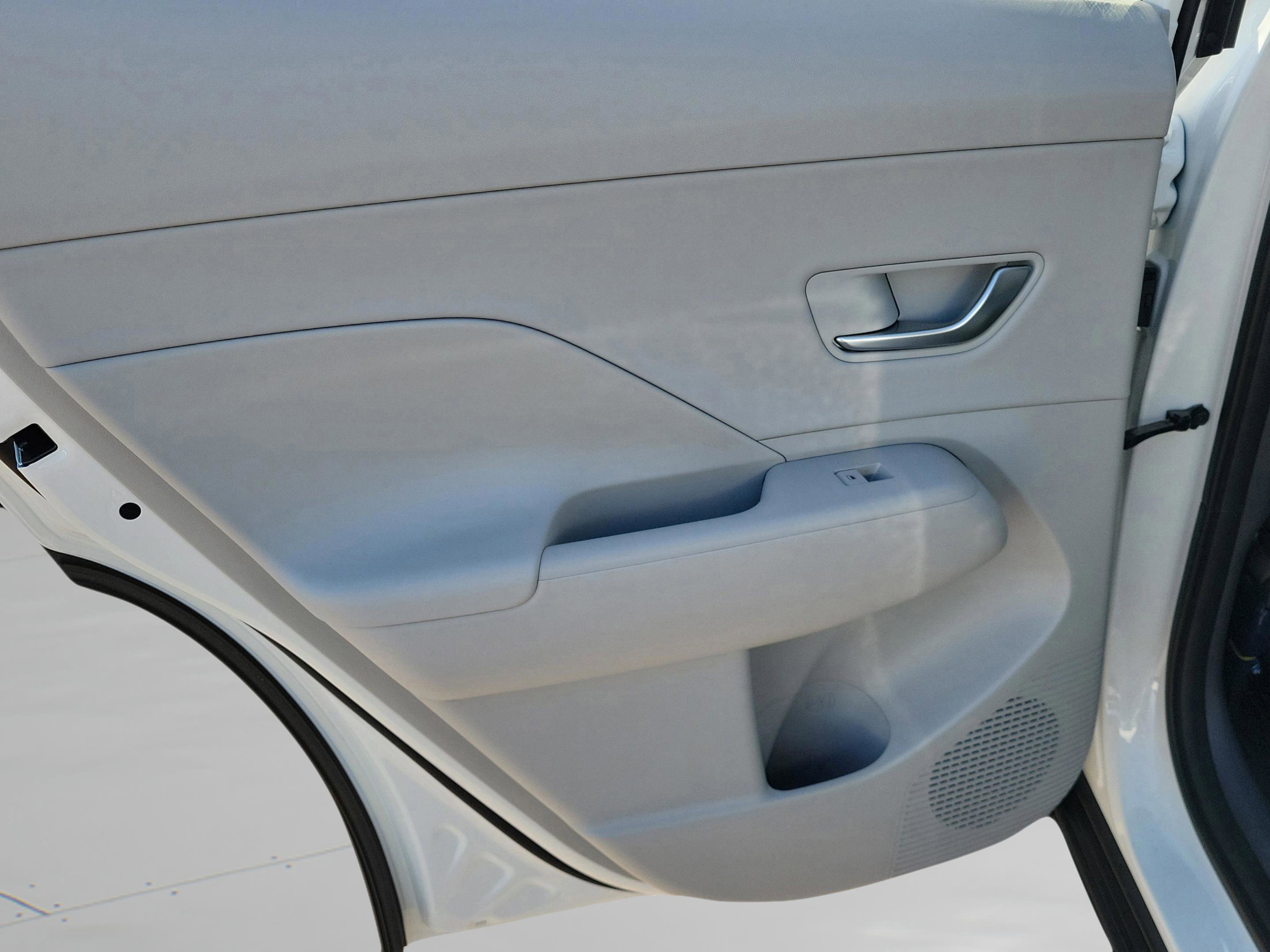 New 2026 Hyundai Kona SEL Premium image 33