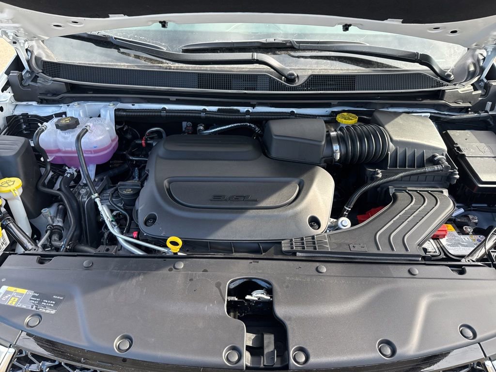 New 2026 Chrysler Pacifica Pinnacle AWD/4WD image 35