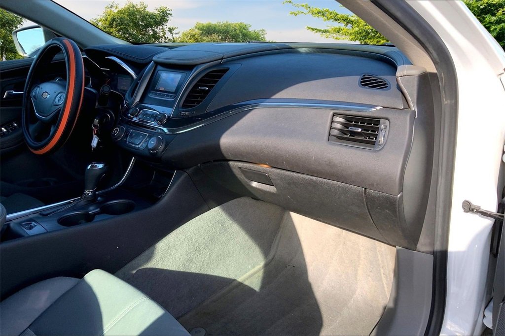 Used 2014 Chevrolet Impala LS w/ LS Convenience Package image 23