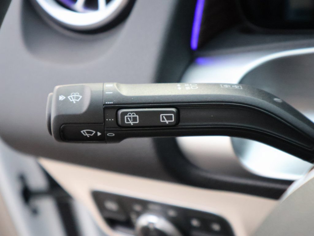 New 2026 Mercedes-Benz GLB 250 4MATIC image 35