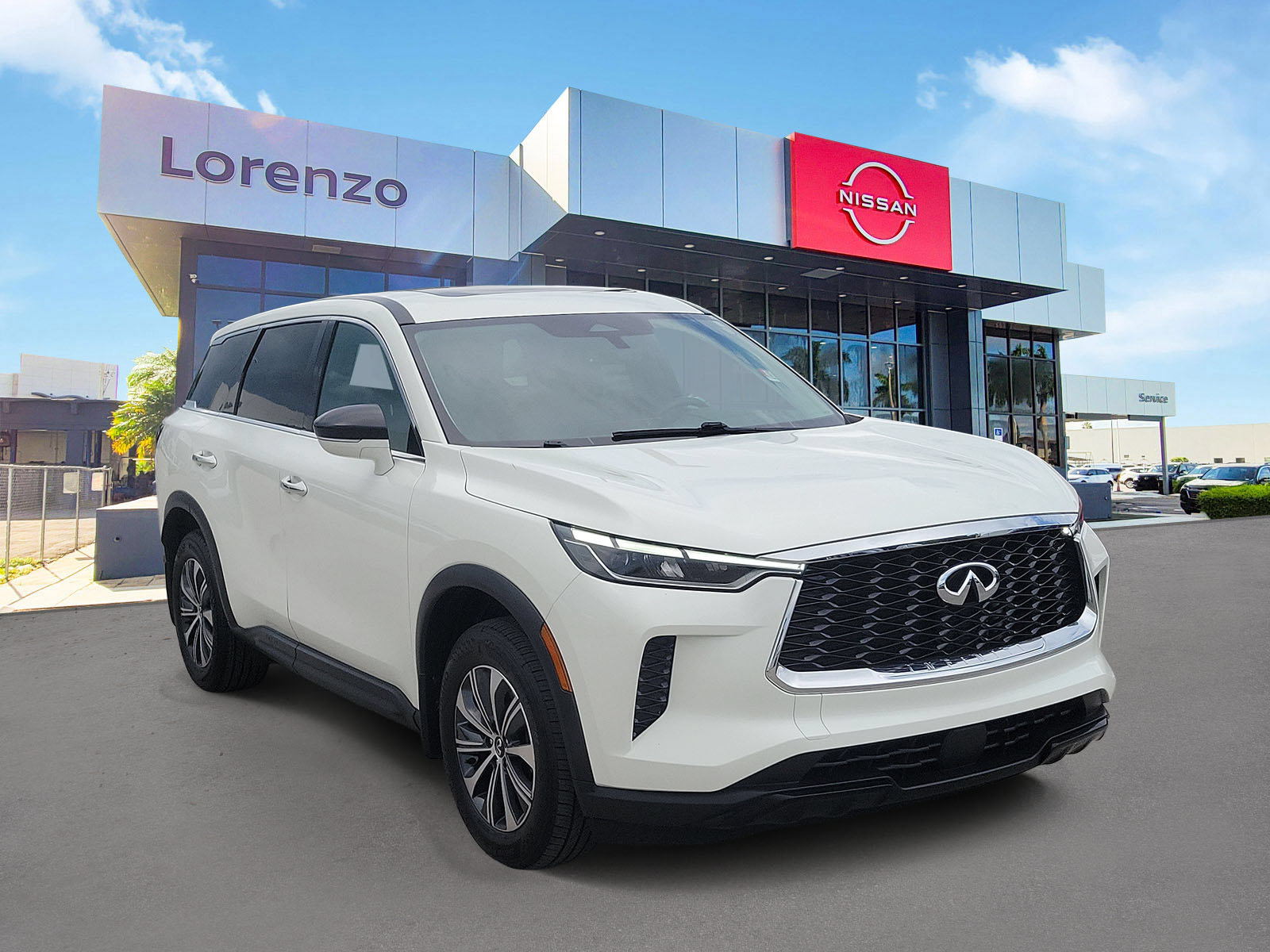 Used 2024 INFINITI QX60 Pure FWD image 3