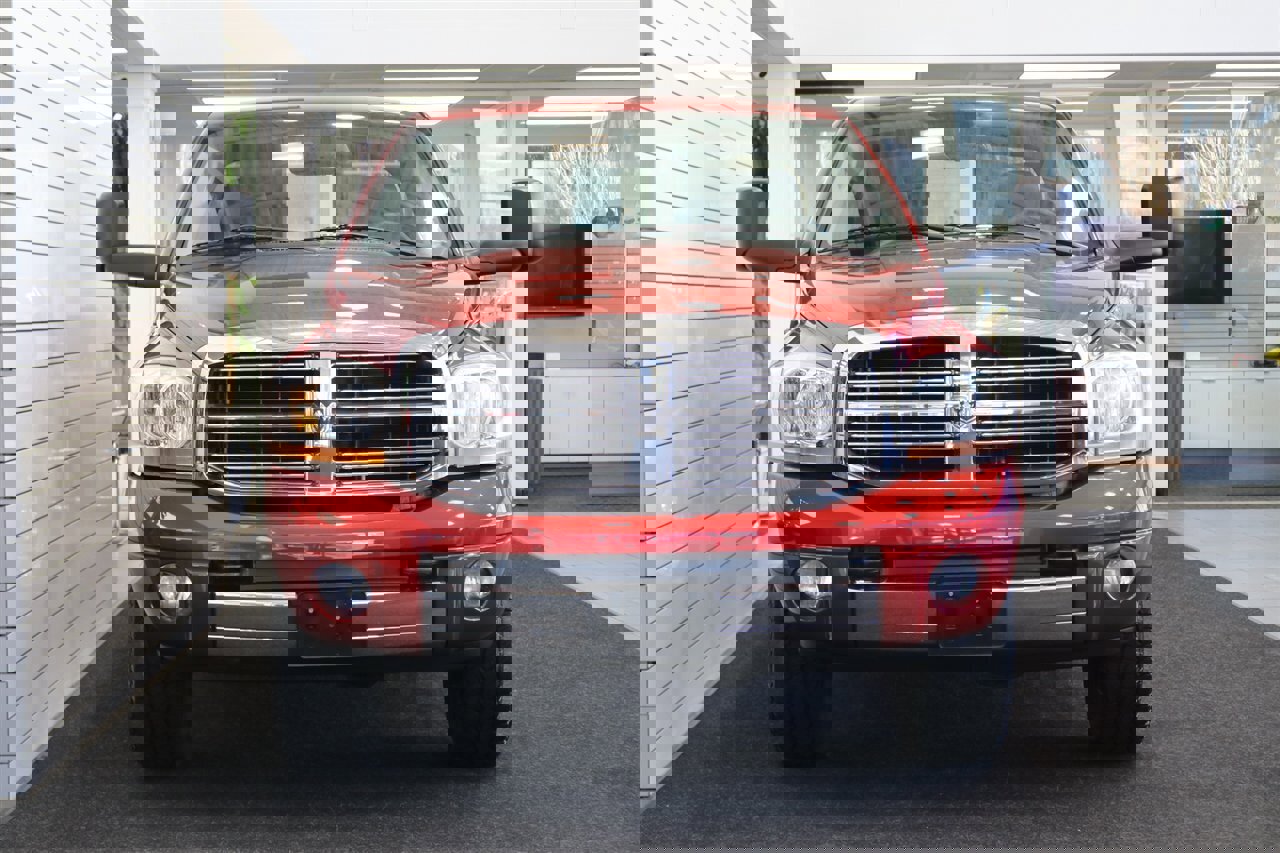 Used 2006 Dodge Ram 2500 Truck Laramie w/ Trailer Tow Group image 8