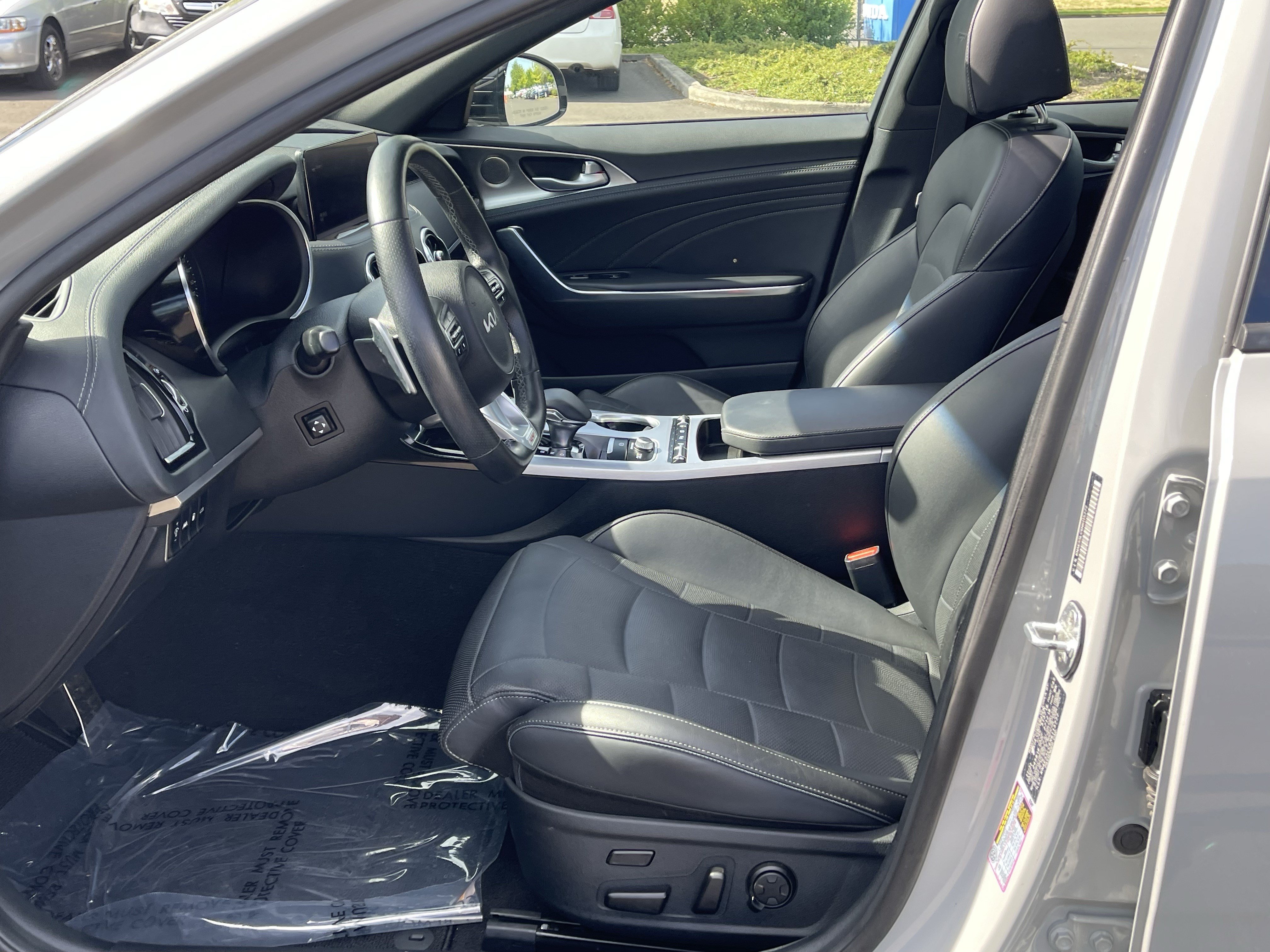 Used 2022 Kia Stinger GT2 AWD/4WD image 11