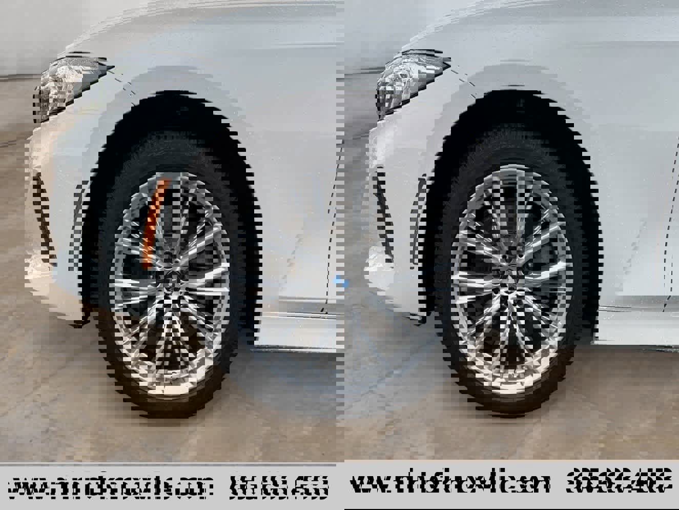 Used 2023 BMW 330i xDrive Sedan w/ Premium Package image 9