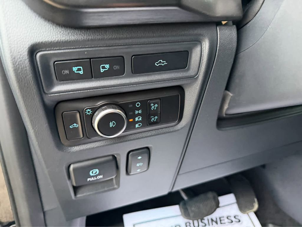 Used 2023 Ford F150 Lariat w/ Equipment Group 502A High image 20