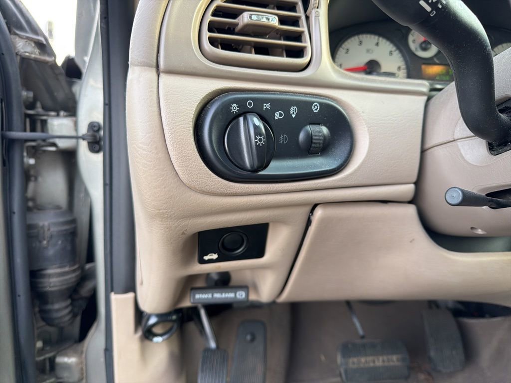 Used 2004 Mercury Sable LS Premium image 26